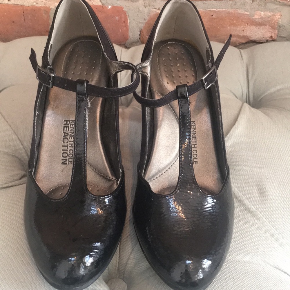 Kenneth Cole black heels